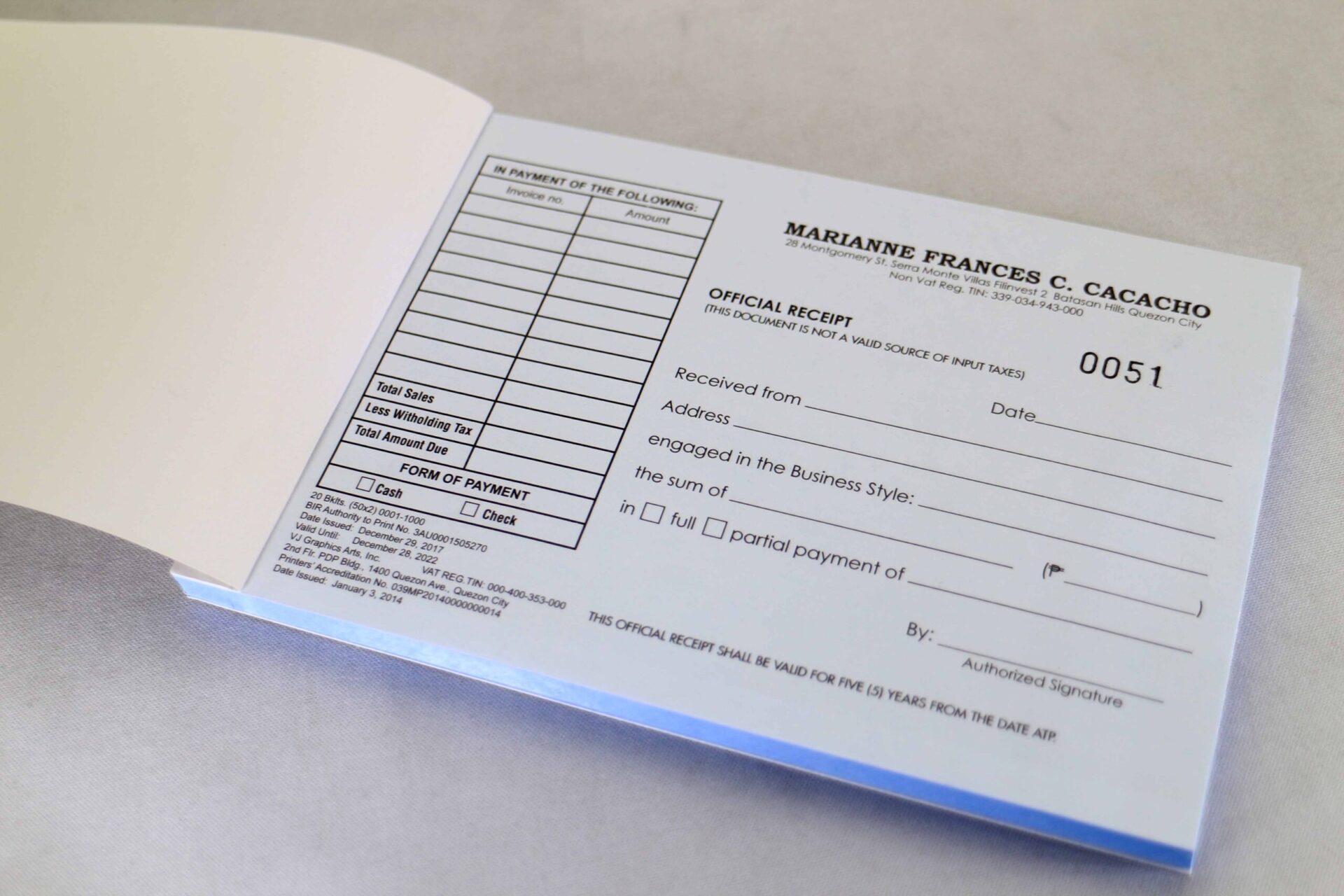 define invoice vs receipt