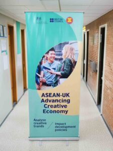 British Council Pull-Up Tarp British Council British Council Philippines @phbritish #vjgraphicsprinting #growthroughprint #ipublishph #PrintItYourWay #offsetprinting #digitalprinting #ecosolventprinting #largeformatprinting #tarpaulin www.vjgraphicarts.com